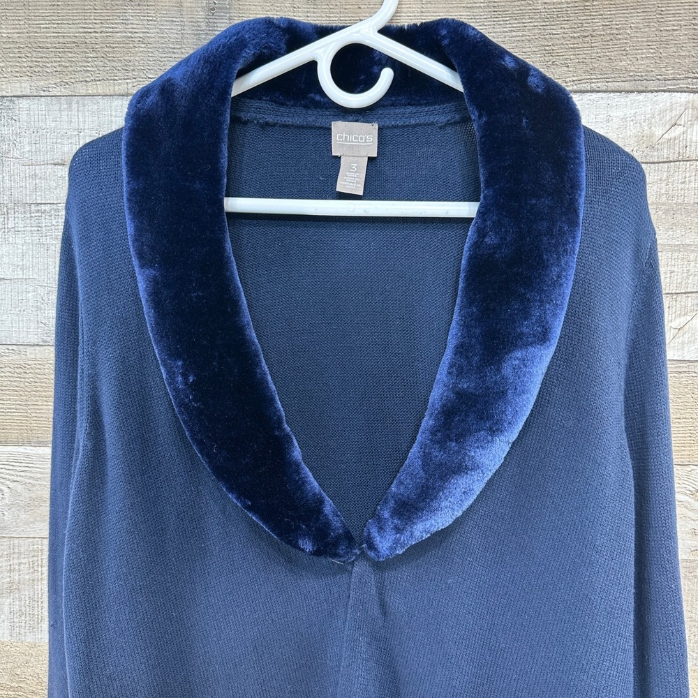 Chicos Women Navy Blue Faux Fur Collar‎ Knit Cardigan Sweater Size 3 - Picture 2 of 5